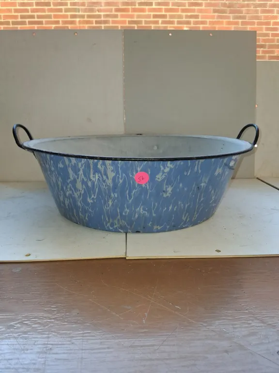 Vintage Wash Basin