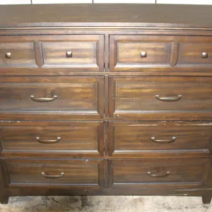 Gentleman's Chest, 8 Drawers