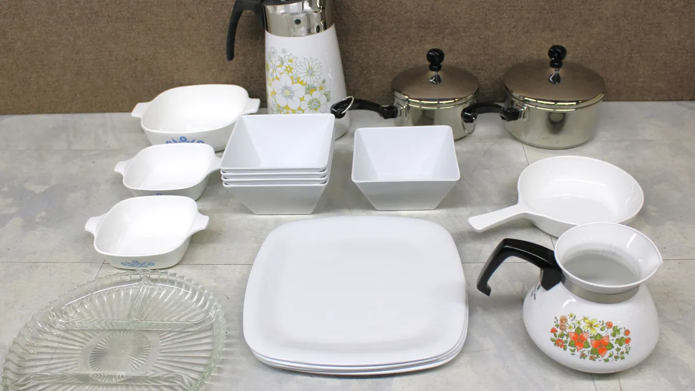 Corning Ware Cookware and Serveware Assortment