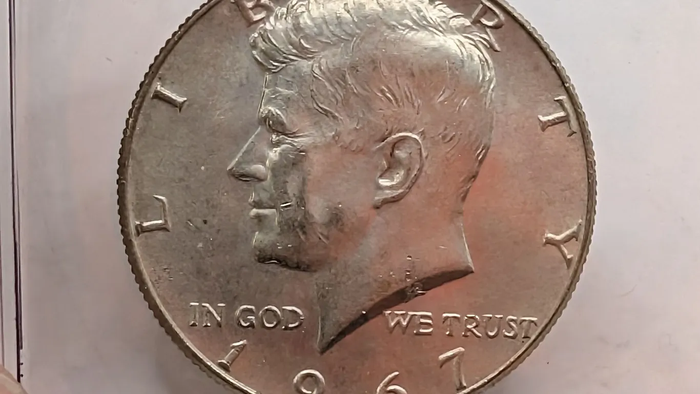 1967 Kennedy Half Dollar $0.50 Brilliant Uncirculated (40% Fine Silver)