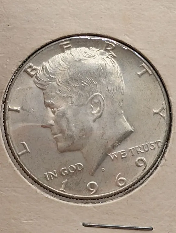 1969-D Kennedy Half Dollar $0.50 Circulated (40% Fine Silver, Denver Mint BU)