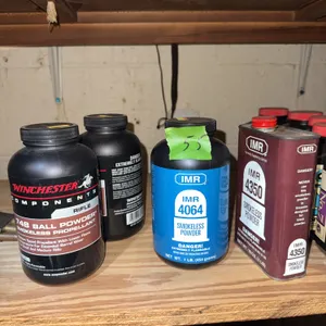 Shelf clean out of gun powder for reloading