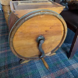Rare antique cylinder butter churn-RCW Richmond