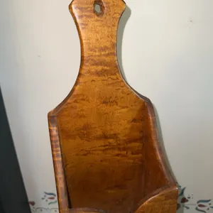 Colonial revival pipe box