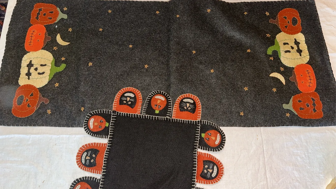 Primitive folk Halloween table textiles