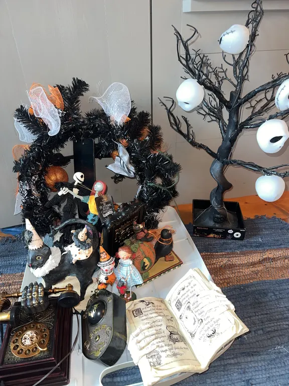 Halloween decor