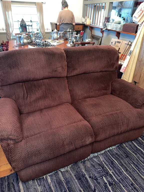 Power reclining loveseat