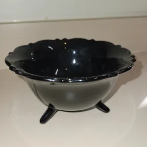 Vintage L.E. Smith glass company Bkack amethyst 3 footed bowl.