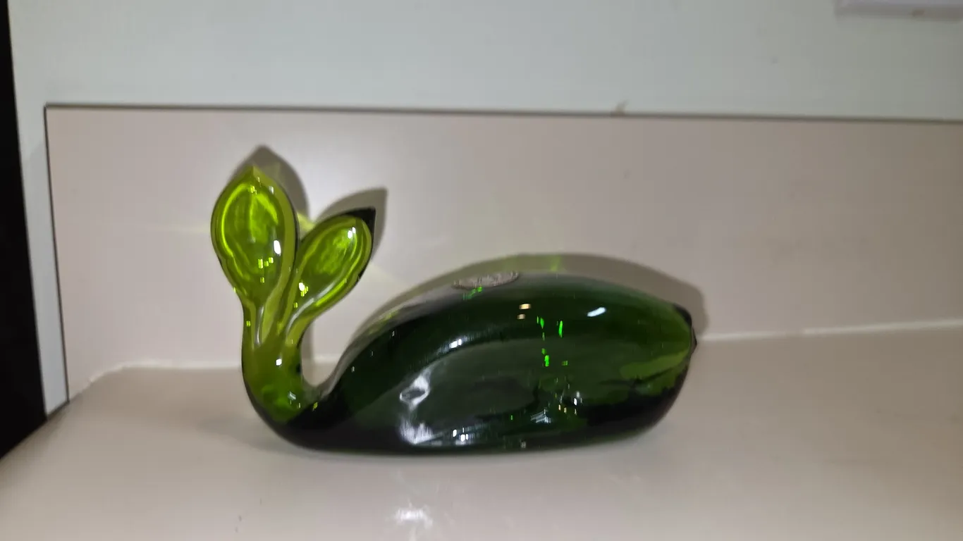 Rainbow Art Glass WHALE Figurine 2.5" tall Vintage GREEN