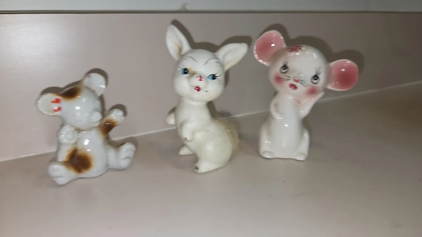 3 vtg pieces