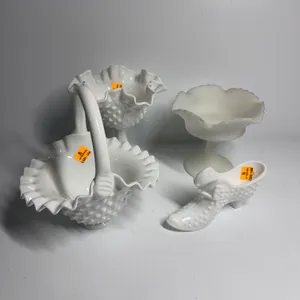 4 pieces of Fenton