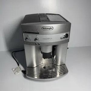 DēLonghi Magnifica espresso machine