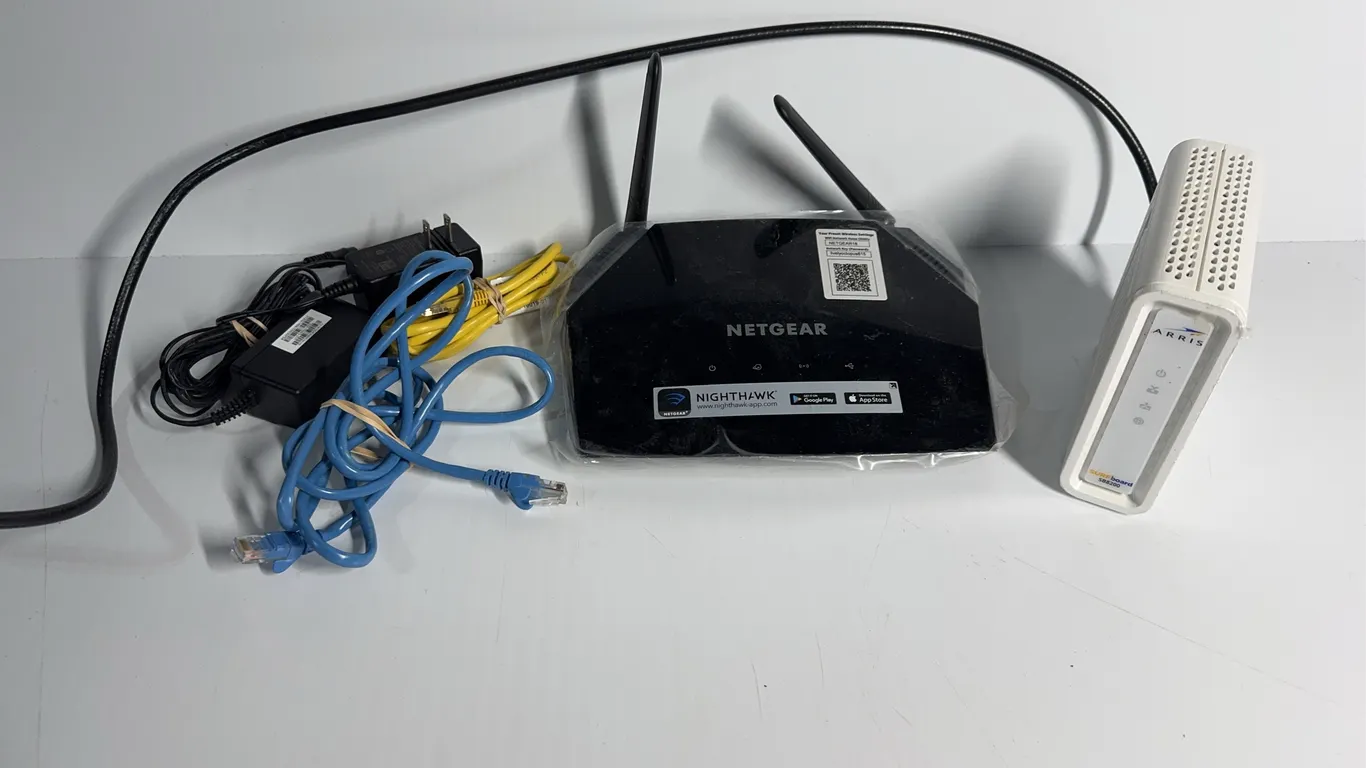 Arris Surfboard SB8200 modem and Netgear AC1600 Smart Wifi Router