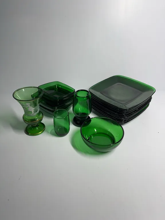 21 pieces of emerald glassware