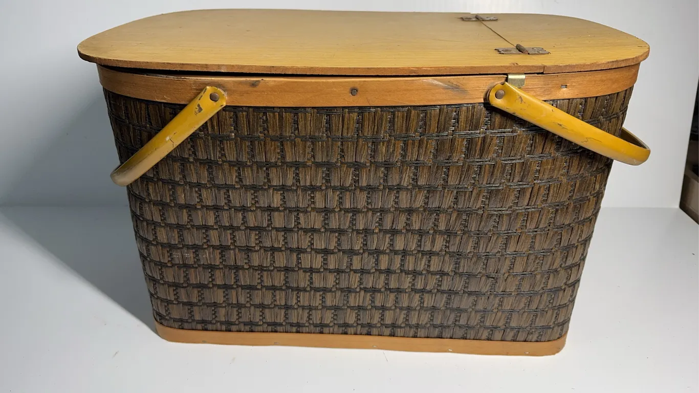 Burlington Basket Company picnic basket and Hawkeye dinnerware