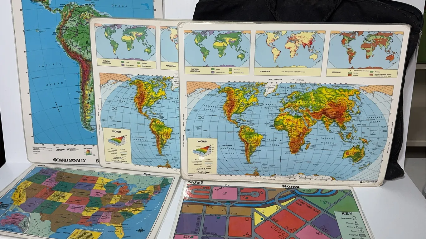Selection of laminated maps