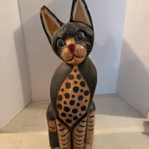 Wooden 25� Tall Cat Statue