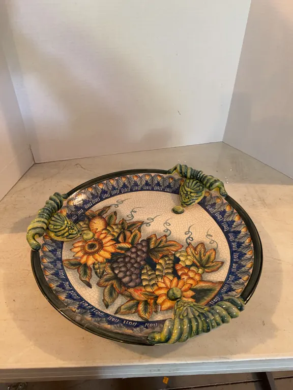 Housewares International Painted Glass Plate 17�
