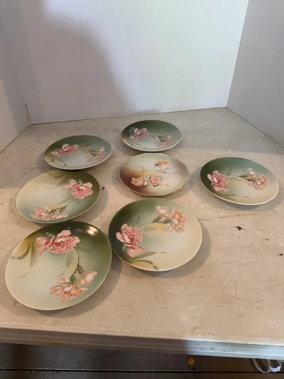 7 Flower Glass Plates