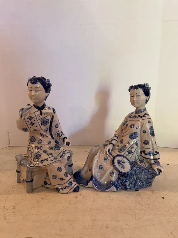 2 Ceramic Asian Girl Statues 11�