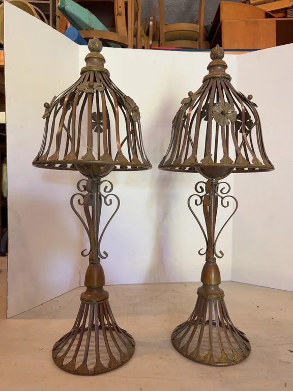 2 Vintage Metal Lamps 30�