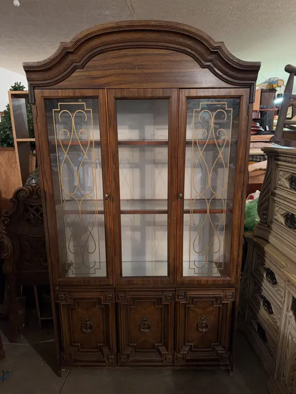 Light Up Wooden Display Case With Glass Shelves 80� x 44� x 12�