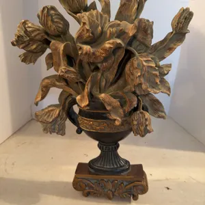Wall Flower Put Decor 18�
