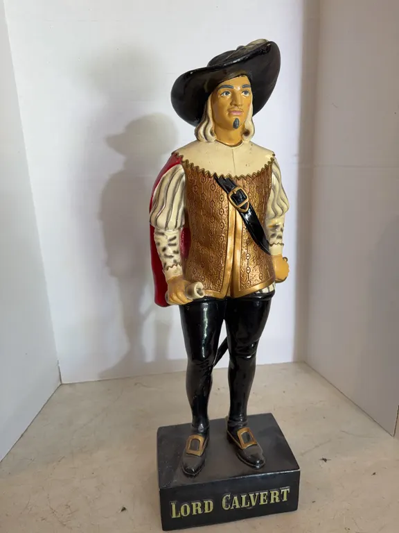 Lord Calvert 26� Tall Statue