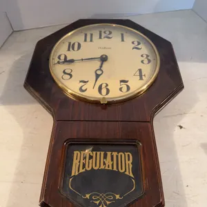 Regulator Electric Wall Clock 22�
