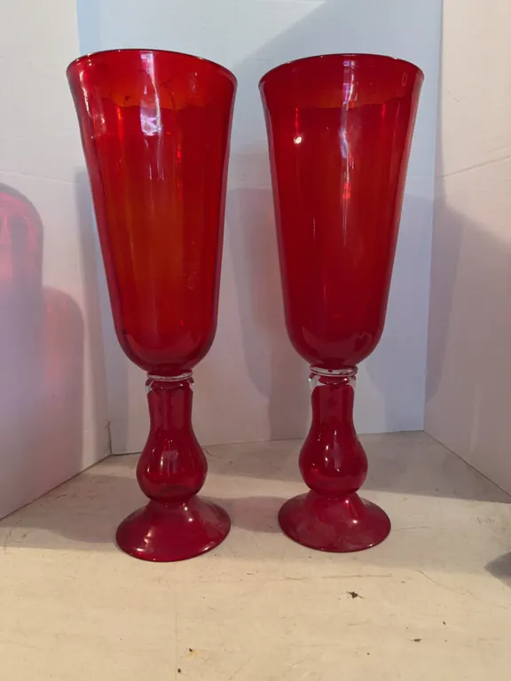 Red Large Vases 22�