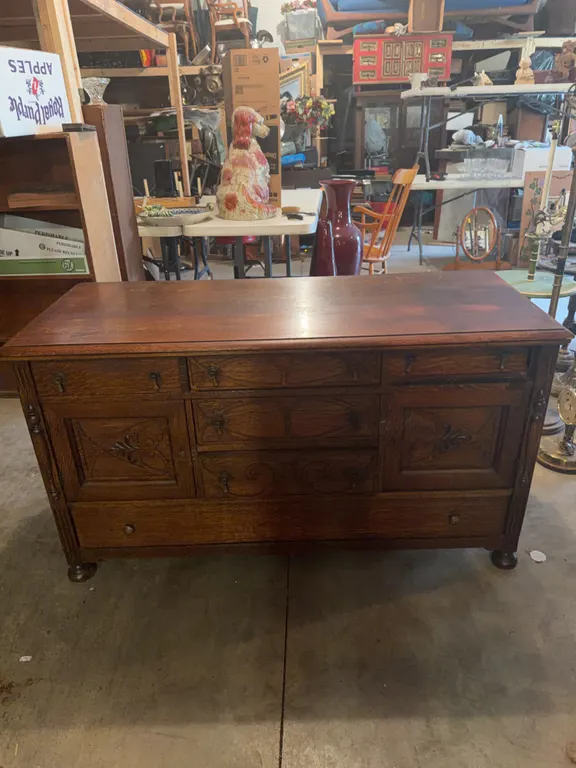 Solid Wood Dresser 53� x 31� x 22�