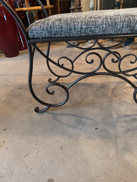 Cushions Bench With Metal Legs