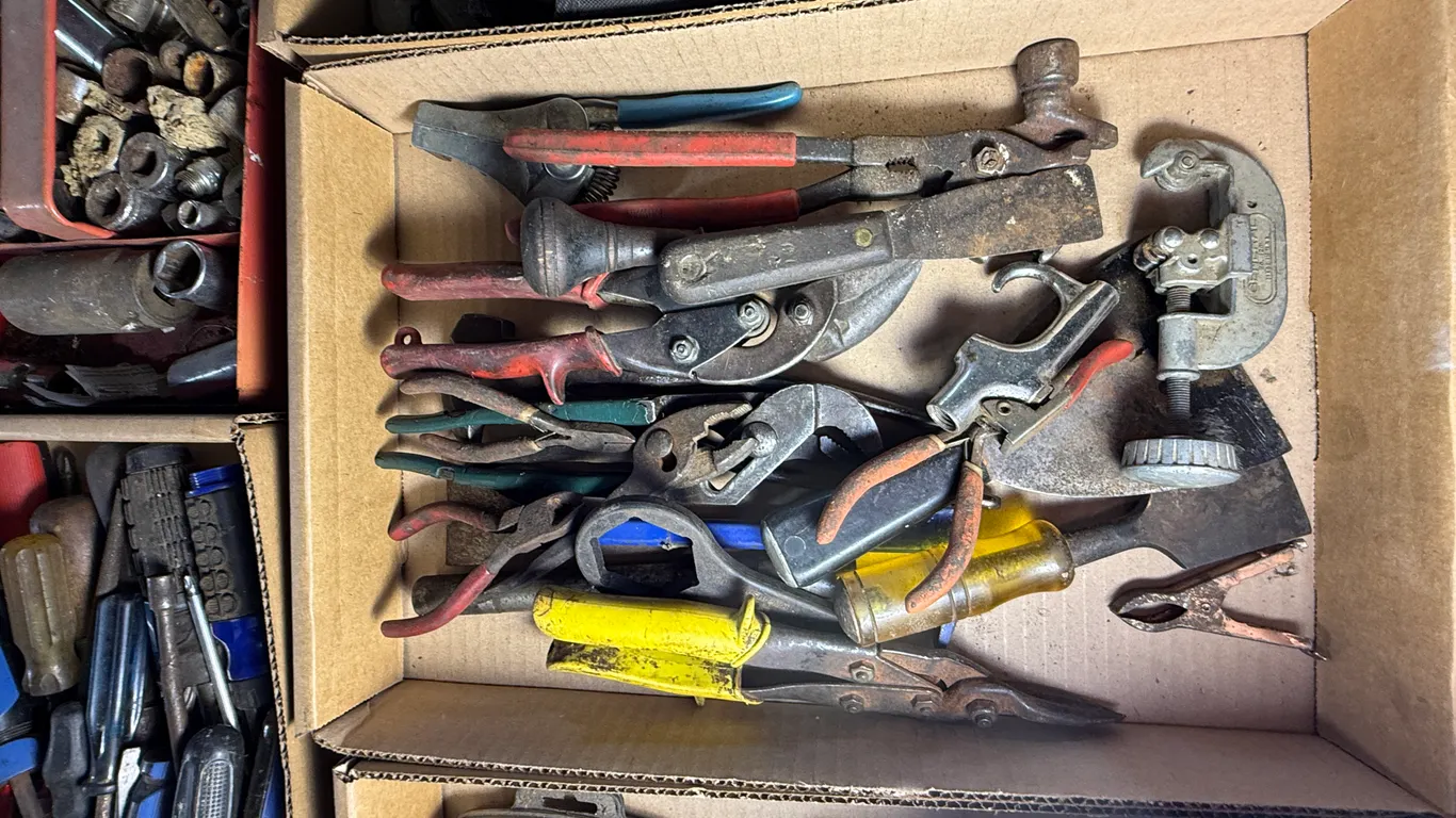 Pliers and snips