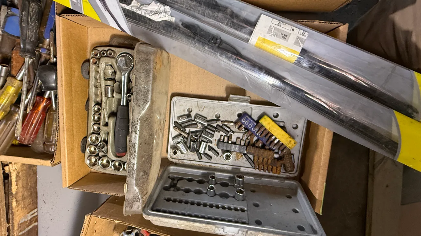 Two socket sets and wipers