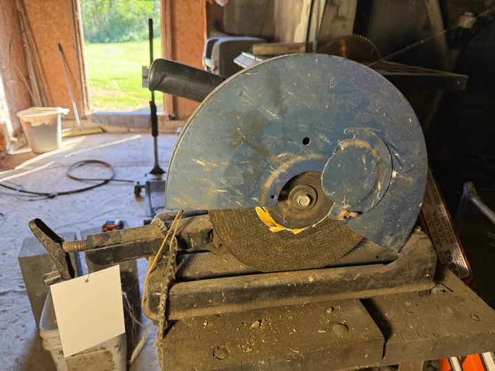 Metal cutting chopsaw