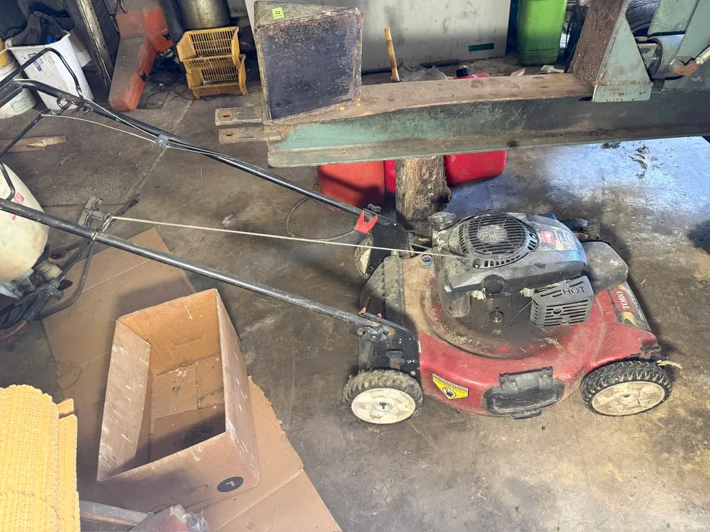 Toro mower. Untested but pulls free
