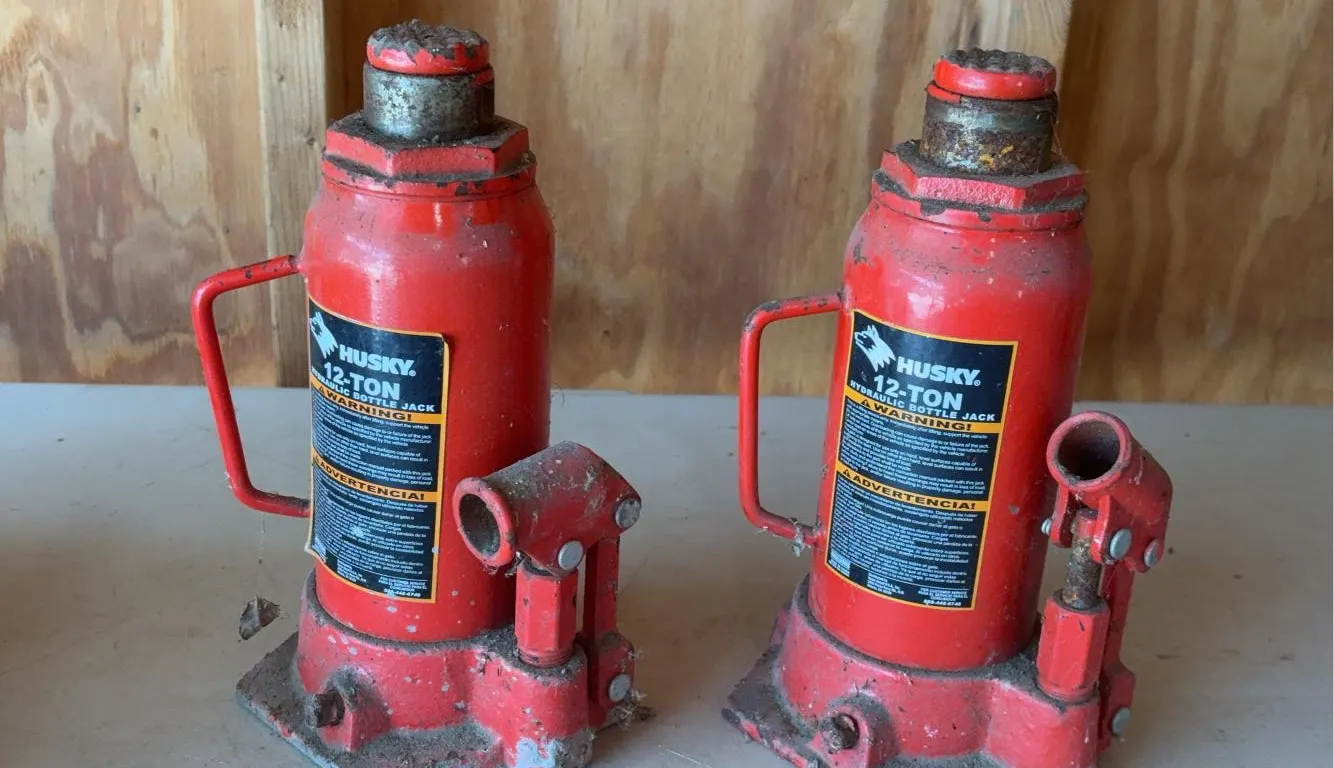 (2) Husky 12-Ton Hydraulic Bottle Jacks -10” Tall