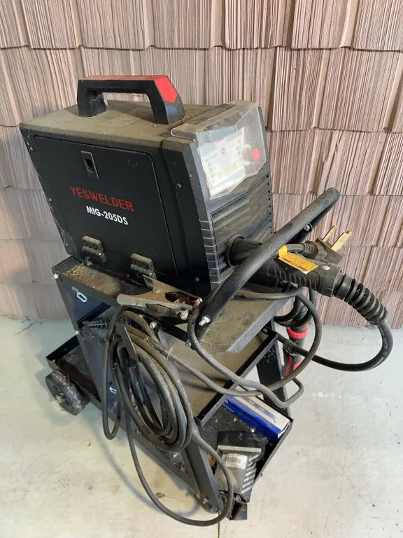 YESWELDER MIG-205DS Welder 200A Dual Voltage Gas/Gasless MIG/TIG/ARC Aluminum w/ cart & accessories