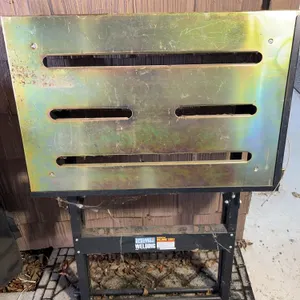 Chicago electric adjustable welding table