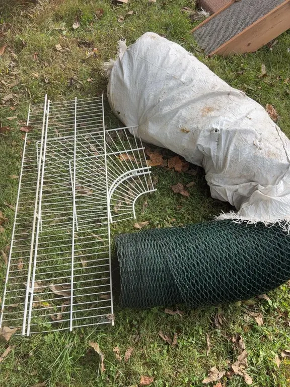 Green Plastic Garden Meshing & Other Wire Fencing