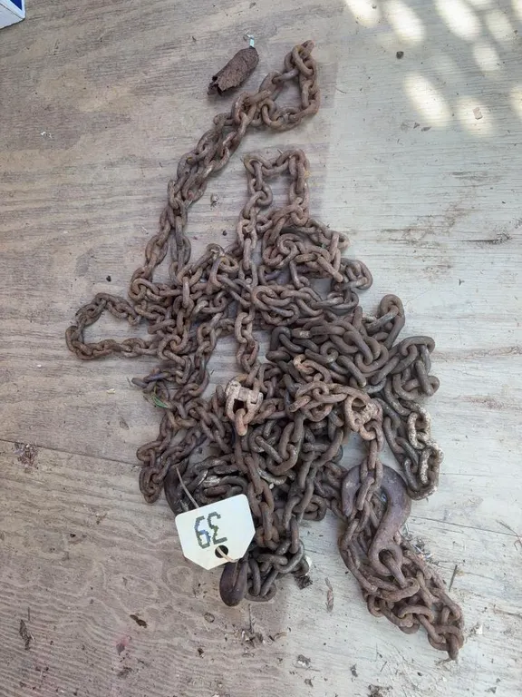 (2) Double Hooked Chains (1) 10’ & (1) 20’