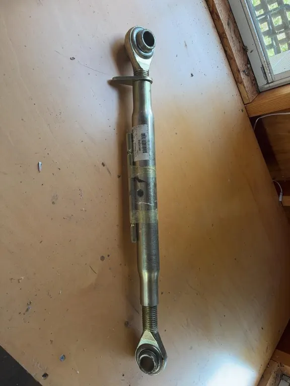 John Deere Extendable 2-Top Link 1-1/8”