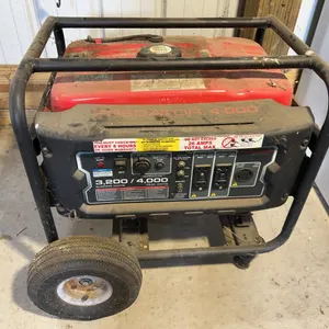 Predator 4000 generator -3200 running Watts 4000 peak watts - 26 Amps