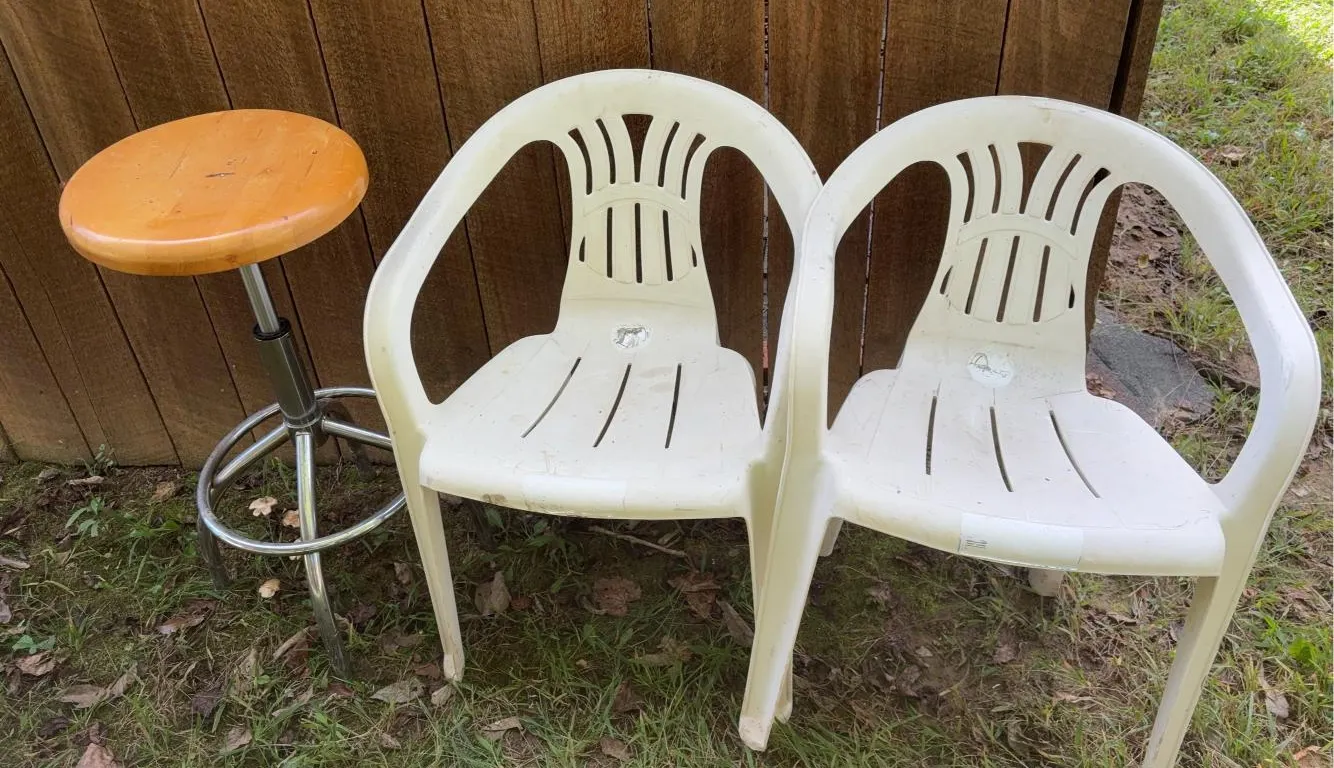 Wooden Barstool & (2) Plastic Chairs
