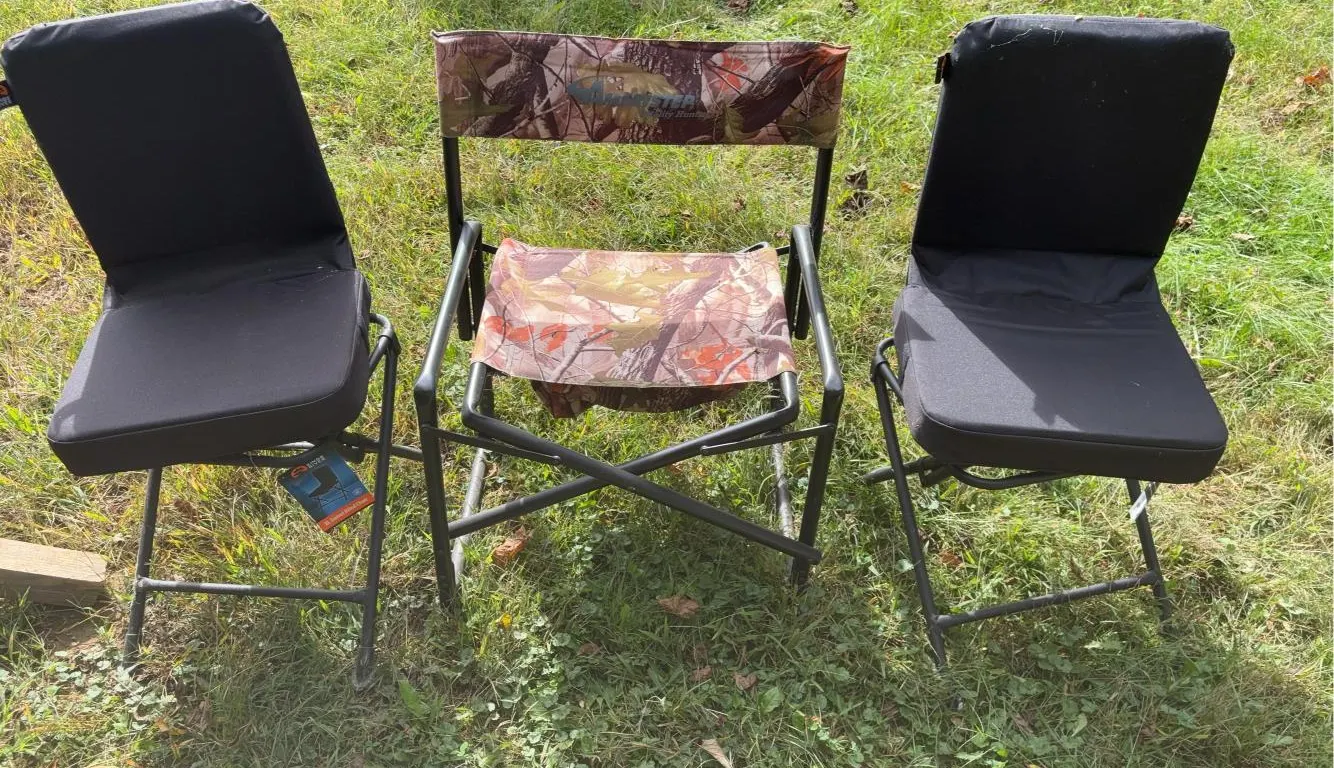 (2) Kings River Swivel Chairs w/ Tags & Camo Folding Chair