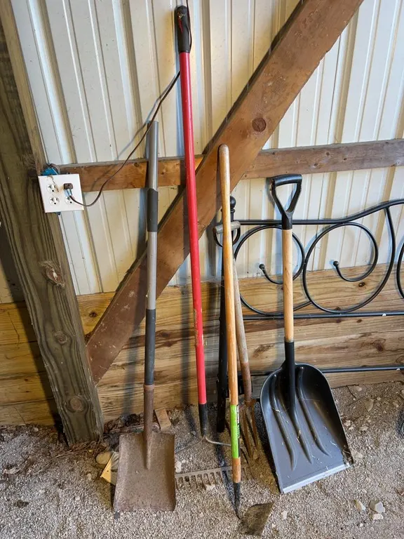 Lot of hand tools