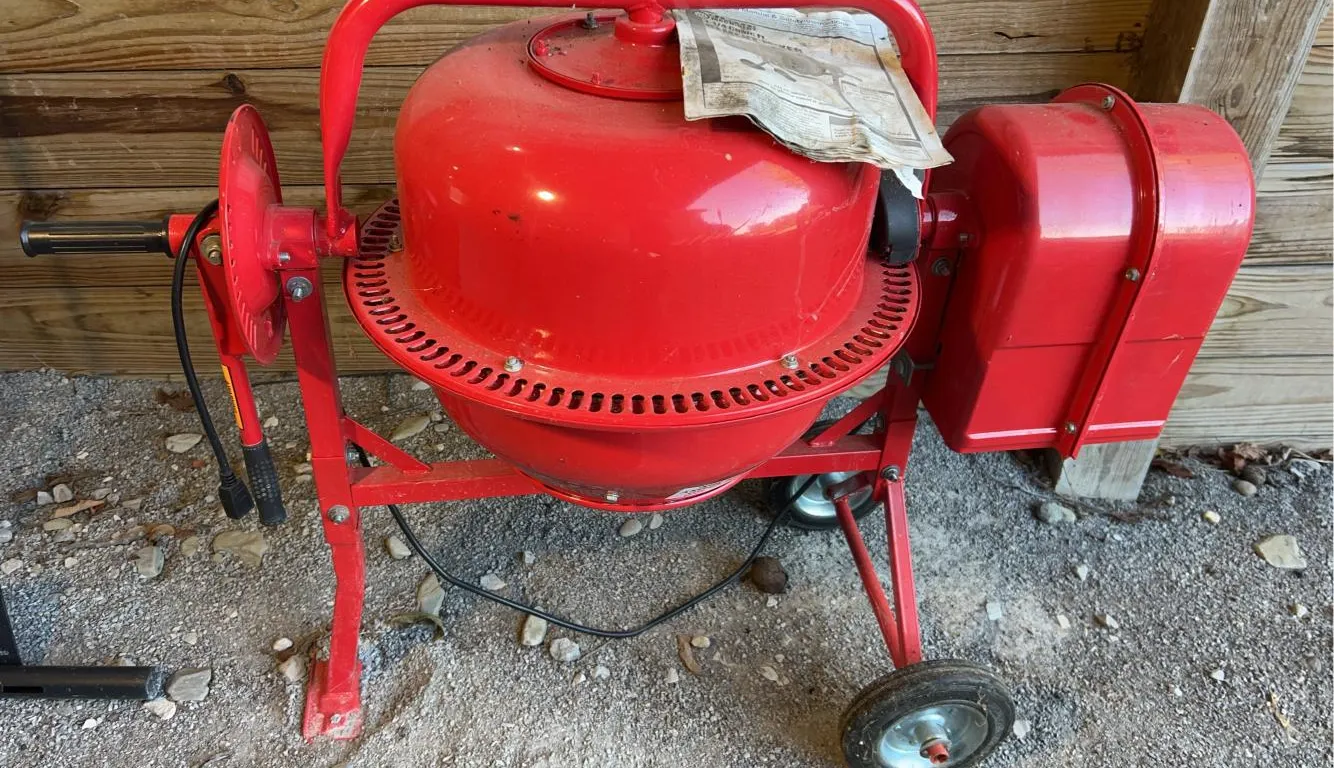 Central machinery 1 1/4 Cubic ft. cement mixer