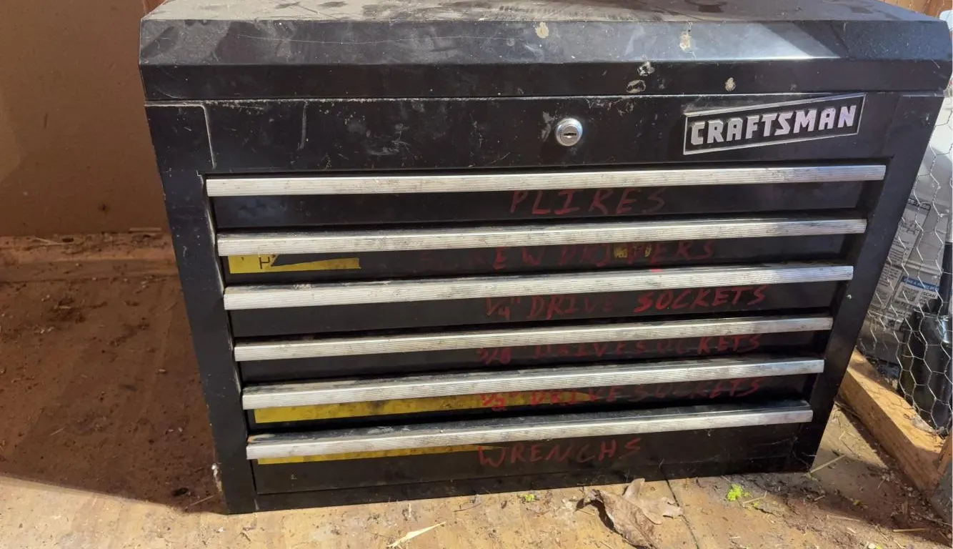 Black Craftsman Tool Box - 20"x26"x18"