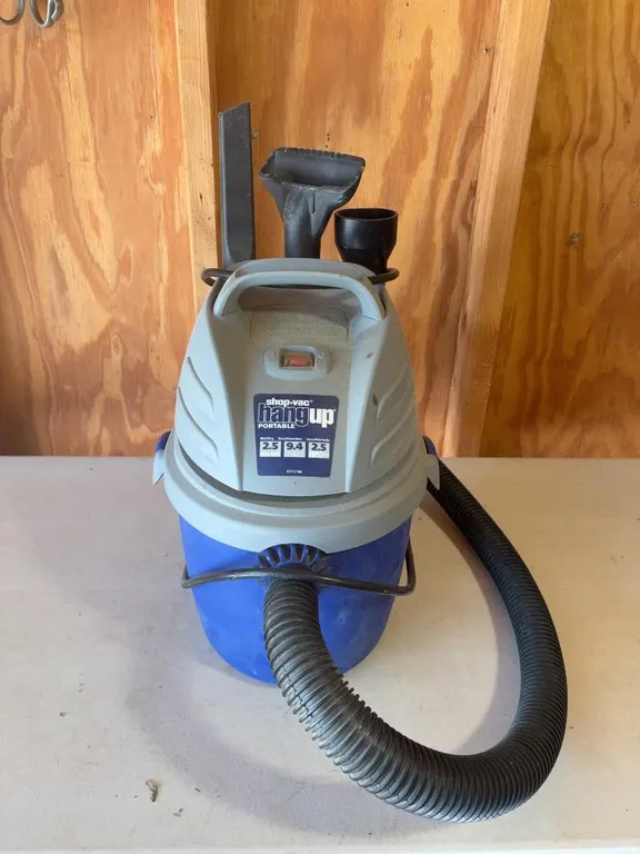 2.5 Gallon Portable Shop-Vac -Model L250