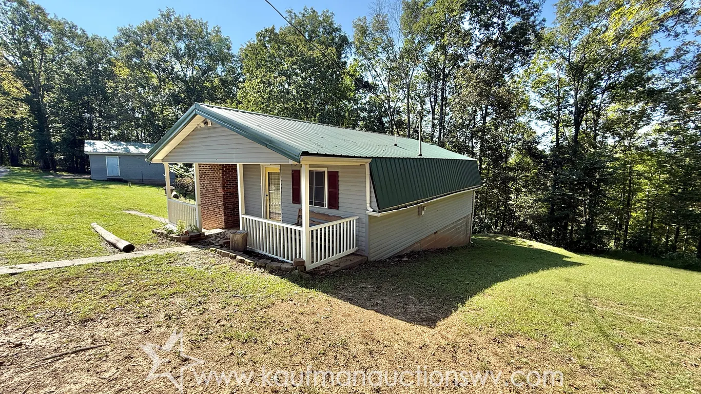 2.76+/- Acre Burnsville Lake Area Camp WV